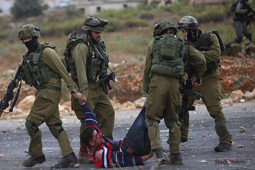 Les attaques d’Israël contre l’enseignement palestinien et la criminalisation de centaines d’étudiants (vidéos)