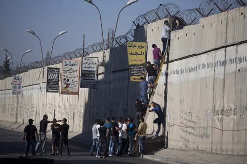 Nouvelles d’Al-Quds, la capitale palestinienne occupée, à partir des rapports de juillet et début août 2013 de l’Institution Internationale al-Quds (IIQ)