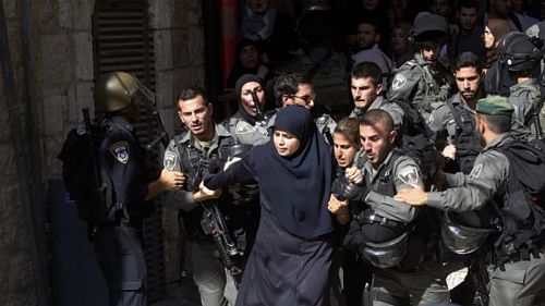 Fortes, indépendantes et derrière les barreaux - deux jeunes palestiniennes ex-prisonnières décrivent les conditions de vie dans les prisons israéliennes