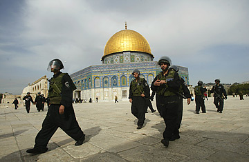 La Mosquée Al-Aqsa plus menacée que jamais après que les médias et les critiques se laissent influencer par la campagne israélienne de désinformation