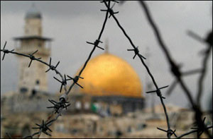 Des centaines de Palestiniens refoulés aux checkpoints de Jérusalem