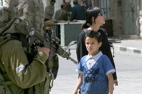 Des enfants brisés