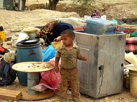 Encore 100 Palestiniens sans abri- qui s'en soucie ?