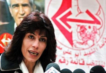 L'OLP accepte une reprise conditionnelle des discussions avec Israël, le FLPL condamne la décision