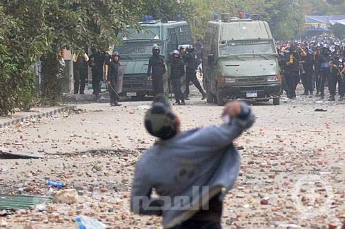 Egypte : Des groupes révolutionnaires exigent la démission du gouvernement (vidéos)