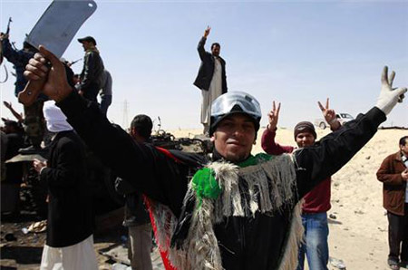 La force d'inertie de Kadhafi et l’ingérence états-unienne