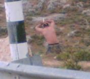 Grâce au téléphone portable, des photos de soldats israéliens agressant des Palestiniens en Cisjordanie sont saisies