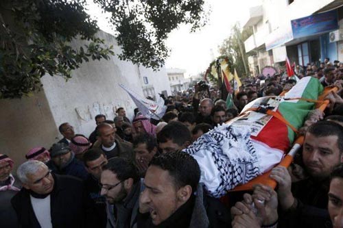 Le premier martyr palestinien de 2014 est un vieux monsieur de 85 ans (vidéo)