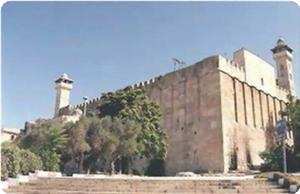 La ville d’al Khalil : meilleur témoin des pires pratiques agressives de l’occupation - Les fêtes des sionistes : des occasions pour agresser les palestiniens et violer leurs propriétés
