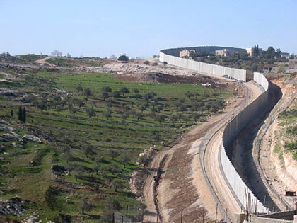 Vers le 5ème anniversaire de la décision de la Cour Internationale de Justice : lettre ouverte aux militants de la solidarité avec la Palestine et aux défenseurs des droits de l’homme