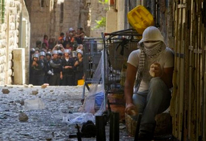 L’hypocrisie qui consiste à prêcher la non violence aux Palestiniens