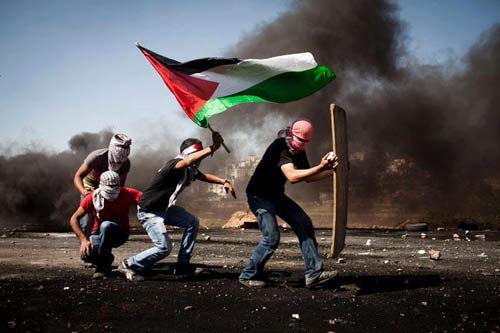 « Prisonniers palestiniens : combattants de la Liberté », le 29 mars 2013 à 20h30 à Bordeaux Centre Social Génicart, Esplanade François Mitterrand Lormont (tram A direction Bassens, arrêt Gravières)