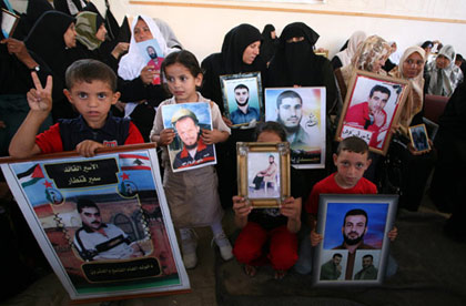 Les prisonniers palestiniens en grève : soutenons leur résistance