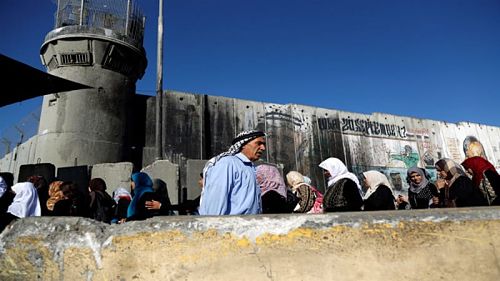 Le système israélien d’identification des Palestiniens par couleur – mis au point en 1967, toujours en place cinq décennies plus tard