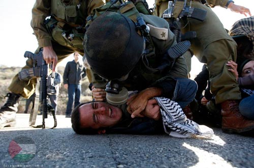 Récit de l'arrestation d'un international lors des funérailles de Mustapha Tamimi (vidéos)