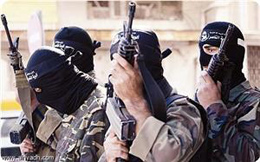 Les résistants des Naser Salahuddin Brigades affrontent les soldats de l’occupation à l’est de Khan Younis